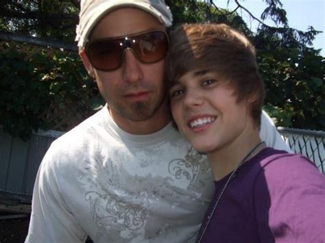 Justin Bieber and his dad - Justin Bieber Photo (26890189) - Fanpop