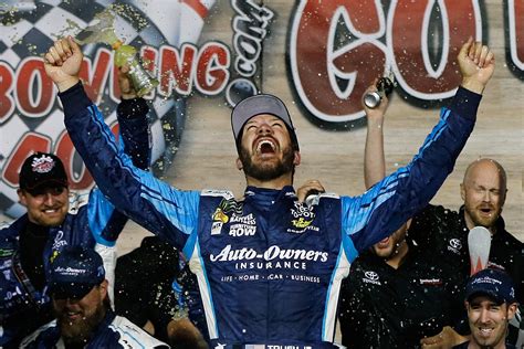 Martin Truex Jr. finally wins at Kansas Speedway after late restart