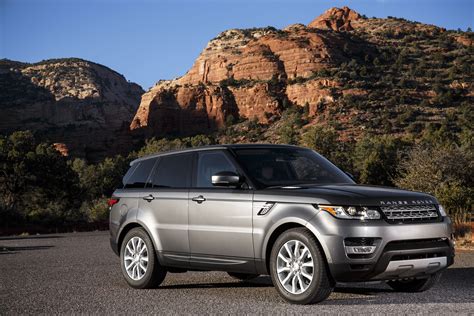 2017 Land Rover Range Rover Pricing, Review, Pictures and Specs | CARHP