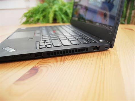 Lenovo ThinkPad T490 review: Thinner and lighter, but no more modular ...