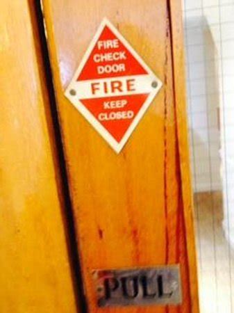 Fire Door Keep Closed : On one side you can see the hallway which has.