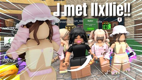 I MET @llxllie IN ROBLOX MM2... - YouTube