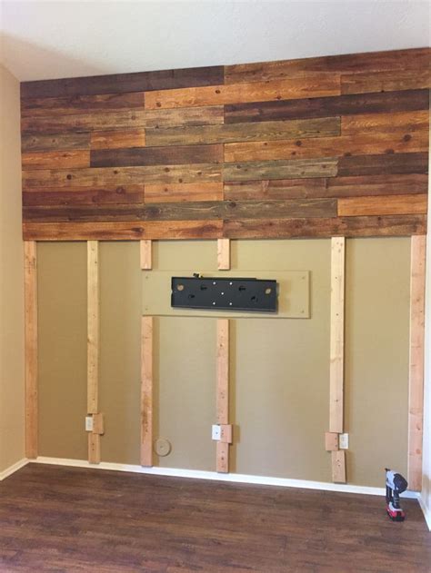 wand holzverkleidung | Rustic wood wall decor, Rustic wood walls, Diy ...