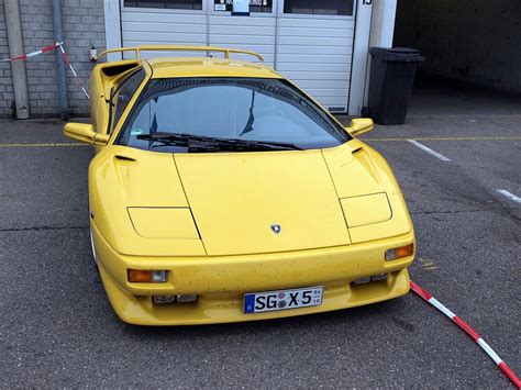 Lamborghini Diablo VT (1993) | Lamborghini diablo, Lamborghini, Bmw car