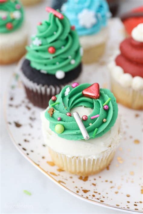 Christmas Cupcakes - Beyond Frosting