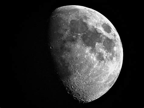 P900 moon shot: Nikon Coolpix Talk Forum: Digital Photography Review