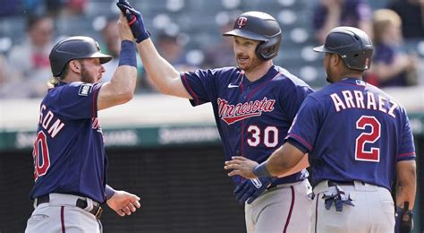 Twins' Josh Donaldson scores MLB's two millionth run