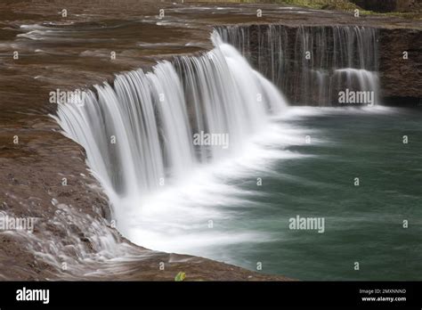 Huangguoshu waterfall in guizhou Stock Photo - Alamy