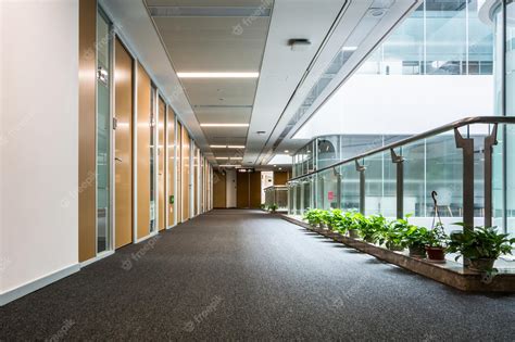 Premium Photo | School education and learning concept empty school corridor