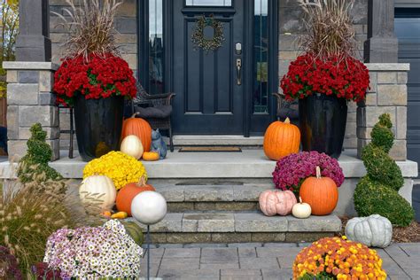 7 Easy Fall Porch Decor Ideas - This Old House