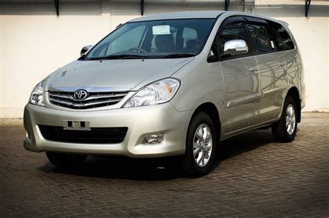 How To Buy Toyota Kijang Innova, Ini Varian yang Banyak Dicari ...