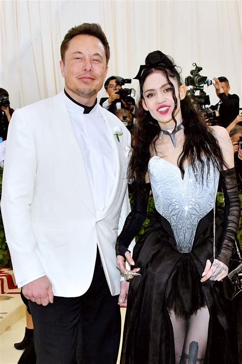 Grimes’s Met Gala Tesla Choker Was the Night’s Most Pleasant Surprise ...