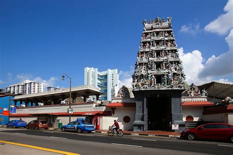 Sri Mariamman Temple, Singapore