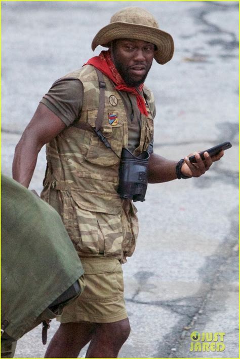 Photo: dwayne johnson kevin hart get to work filming jumanji 02 | Photo ...