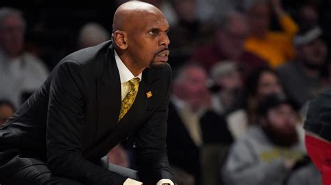 Vanderbilt basketball extends contract of coach Jerry Stackhouse