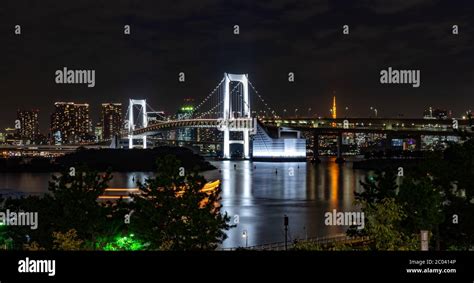 Rainbow Bridge by night (Tokyo, Japan Stock Photo - Alamy