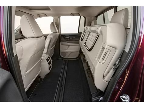 2018 Honda Ridgeline: 51 Interior Photos | U.S. News