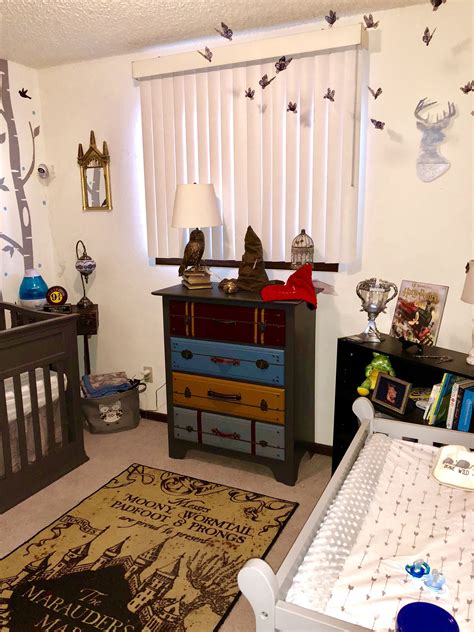 Harry Potter nursery theme | Harry potter baby nursery, Harry potter bedroom, Harry potter room ...