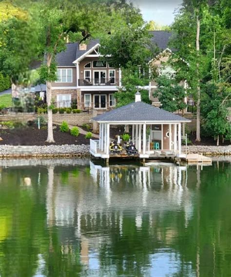 Book Smith Mountain Lake Rentals and Hotels - (2025 Guide)