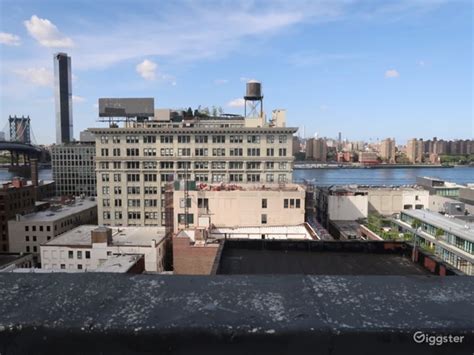 NYC SKYLINE VIEW ROOFTOP | Rent this location on Giggster