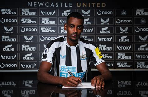 Alexander Isak spoke to Emil Krafth about joining Newcastle United