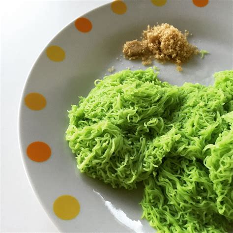 Putu Mayam or Putu Mayong with Utara dialect | Malaysian Dessert