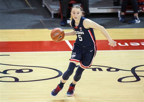 Paige Bueckers Knows UConn’s History. She’s Paving Its Future. - The New York Times