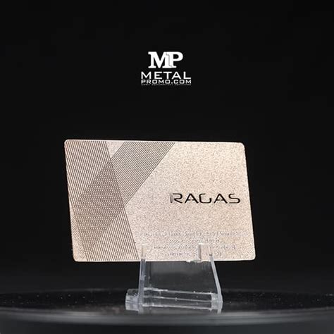 7 Design Tips for a Metal Business Card That Stands Out - Metalpromo