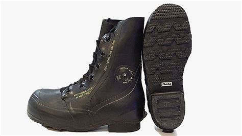 Warm And Safe: 7 Best Extreme Cold Weather Boots for Men