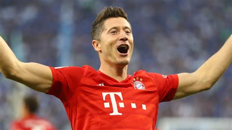 Bayern Munich transfer news: 'It's not his business' - Robert Lewandowski slammed for transfer ...