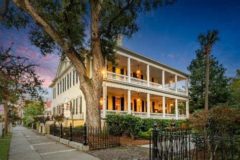 12 Gorgeous Bed And Breakfasts in Charleston South Carolina - Southern Trippers