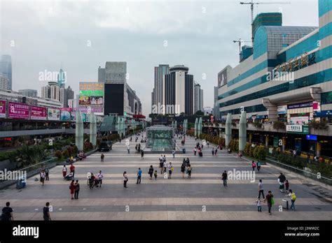 Luohu district of Shenzhen, China Stock Photo - Alamy