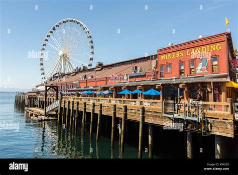 Seattle Waterfront Attractions Stock Photo - Alamy