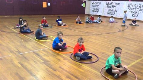 Musical Hula Hoops - A P.E. Game - YouTube