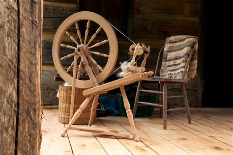 How to Make A Spinning Wheel – Mother Earth News