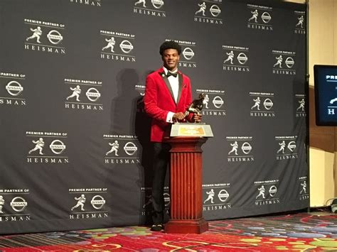 Louisville QB Lamar Jackson Wins the 2016 Heisman Trophy, Becomes the ...