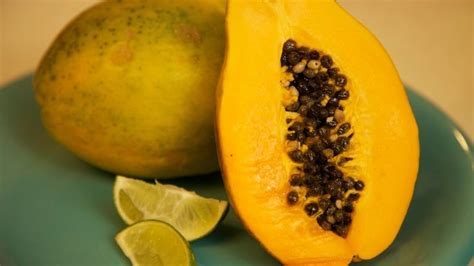 WHEN IS IT RIPE? PAPAYA | Ripe papaya, Papaya, Fruits and veggies