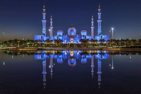 Download United Arab Emirates Night Building Reflection Religious Mosque HD Wallpaper