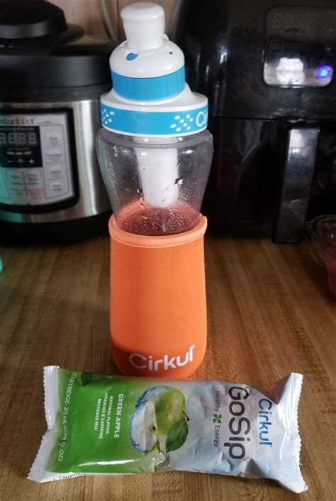 Cirkul Water Bottle and Sips Cartridges from Drinkcirkul.com 0 WWSP Unique Water Bottle, Water ...