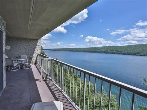 Canandaigua Lake - 14424 Real Estate - 36 Homes For Sale | Zillow