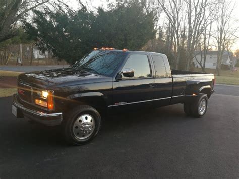 IMCDb.org: 1989 GMC Sierra 3500 Club Coupe Dually [GMT480] in "Lethal ...