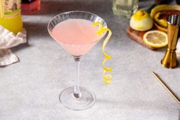 Pink Whitney Drink Recipe - Pink Whitney Lemonade Martini