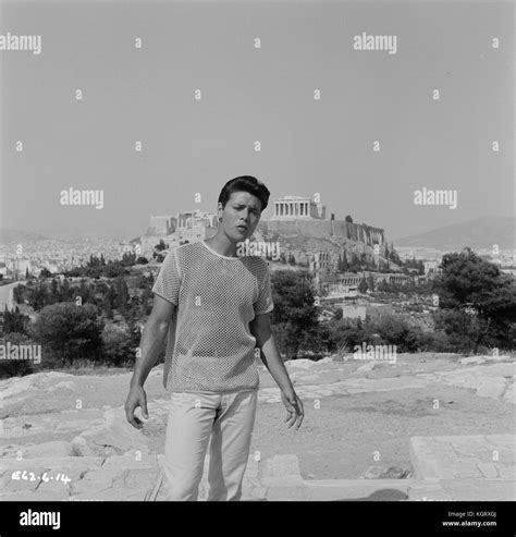 Summer holiday film cliff richard hi-res stock photography and images ...