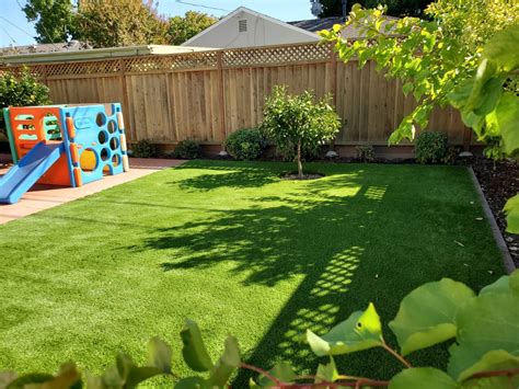 Artificial Grass Landscaping Ideas in Portland, Oregon