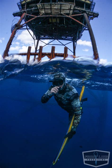 Frying Pan Tower – WB Diving