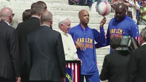 MUST WATCH: Pope plays basketball