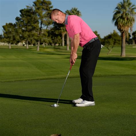 A Simple Way To Check Your Putting Alignment | How To Play Golf | Golf ...