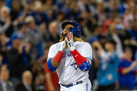 WATCH: Vladimir Guerrero Jr. launches first career home run in Toronto