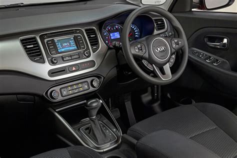 2017 Kia Rondo gets five-seater, revised range to boost sales