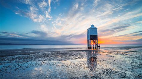 Burnham Lighthouse – Bing Wallpaper Download